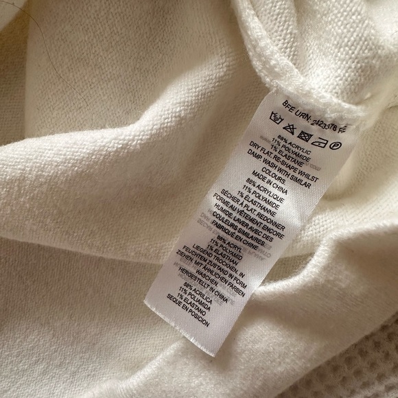 Beautiful French Connection Knit Sweater White Medium and Large Turtleneck - Picture 3 of 5